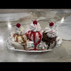 I’ve Cream Banana Split no Cals! Fake faux